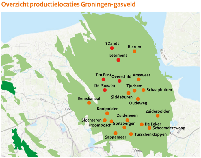 Foto: Kaarten van de winningslocaties van aardgasveld Groningenveld. In het rood zijn de winningslocaties die sinds 2021 niet meer in gebruik zijn (Wikimedia Commons). zienswijze