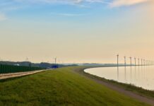 Foto: IJsselmeerdijk (credits Pim van der Maden)